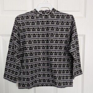 BNWT Kids Buster Bunny Sweatshirt (Size 6)